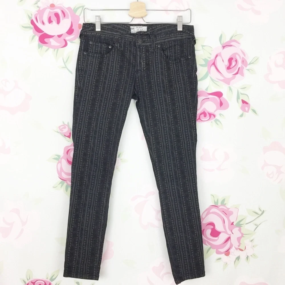 Free People Boho Geo Print Black Gray Skinny Jeans Pants 26